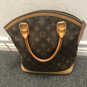 Authentic Louis Vuitton purse